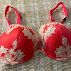 Victoria’s Secret Bra Size 38D